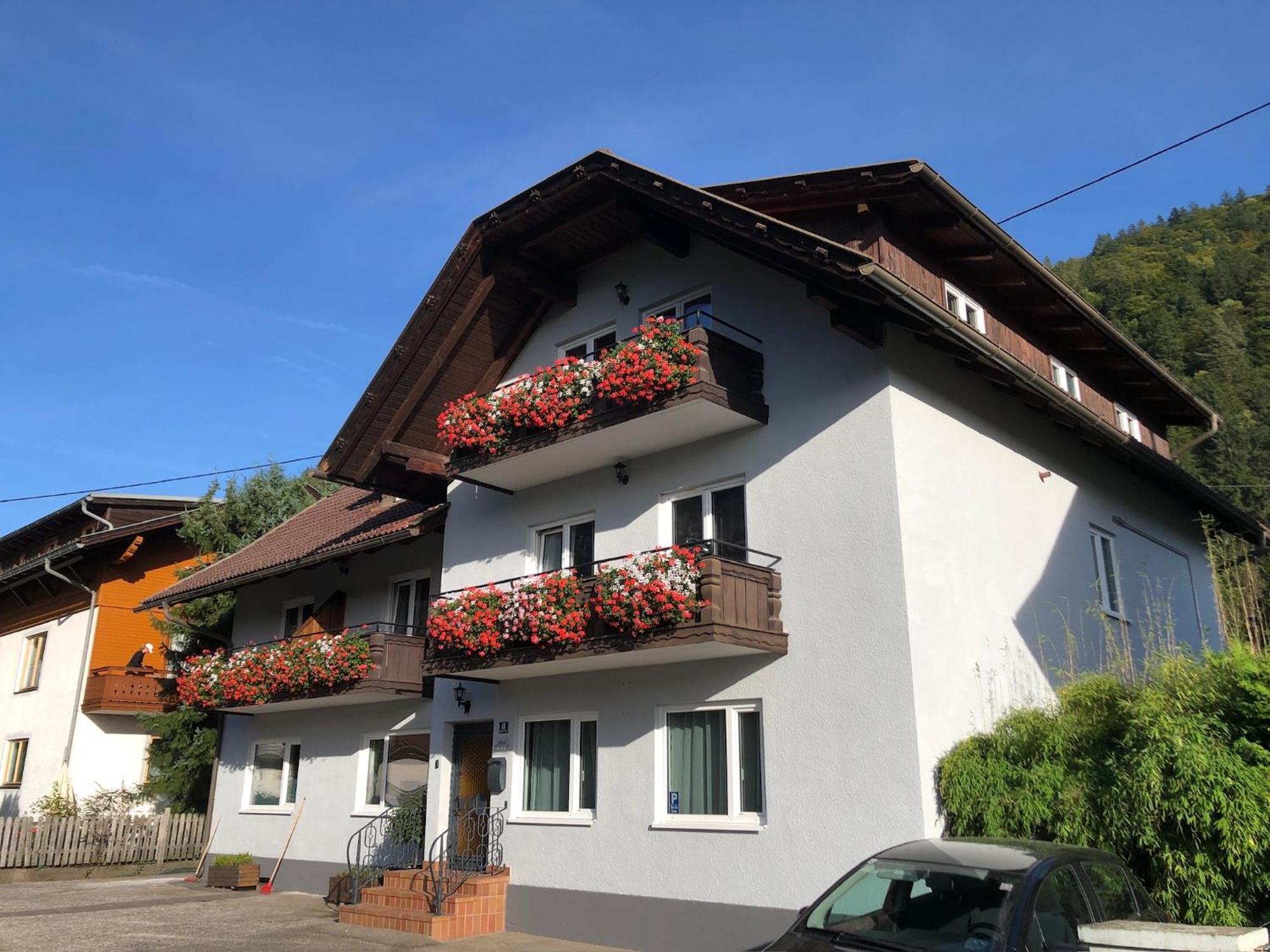Appartement Felsblick Ferienhaus Fuenf Sinne Döbriach Екстериор снимка